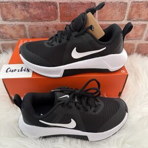 Nike Women’s MC Trainer 3 Workout Running Shoes Black/White Size‎ 5.5 New